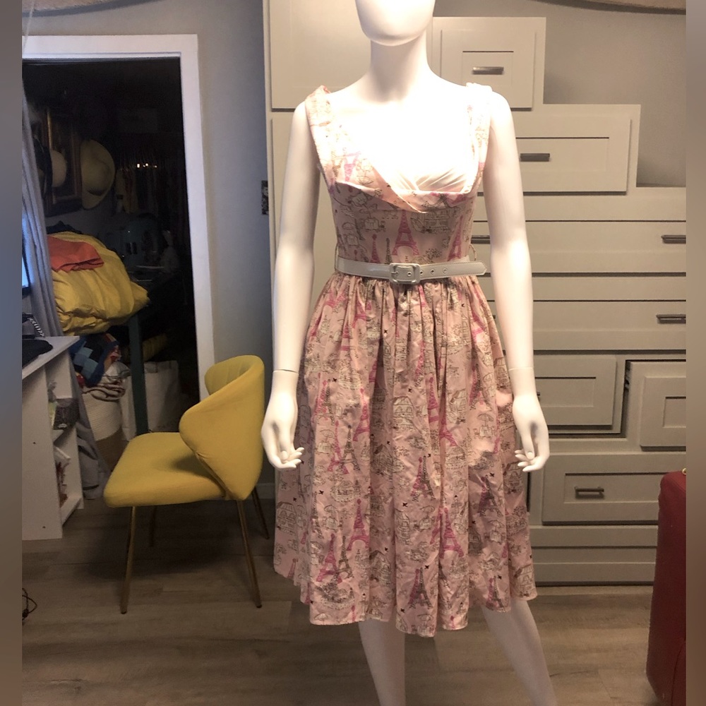 Size medium ModCloth Paris dress